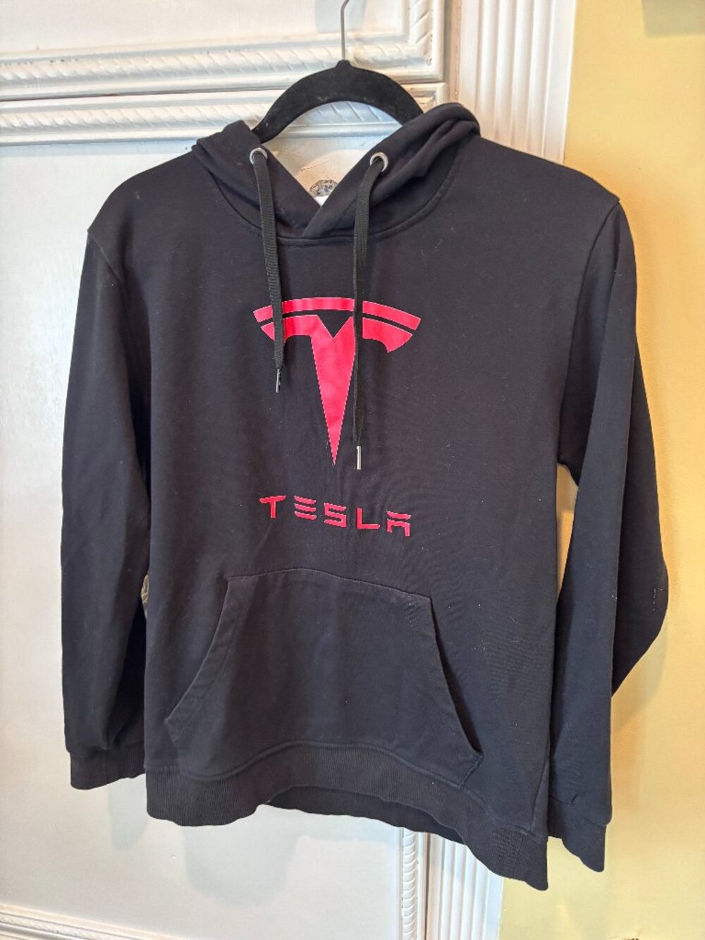 TESLA Black Sweatshirt in Size Small UNISEX Black & Red Logo Hoodie